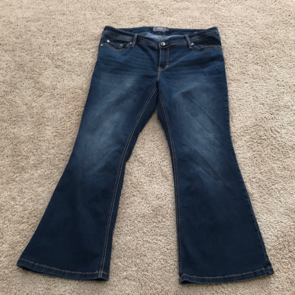 Torrid plus SZ 16S luxe slim boot cut jeans.